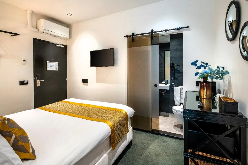 Double or Twin STANDARD Room, Sotel Amsterdam Central Station, Amsterdam