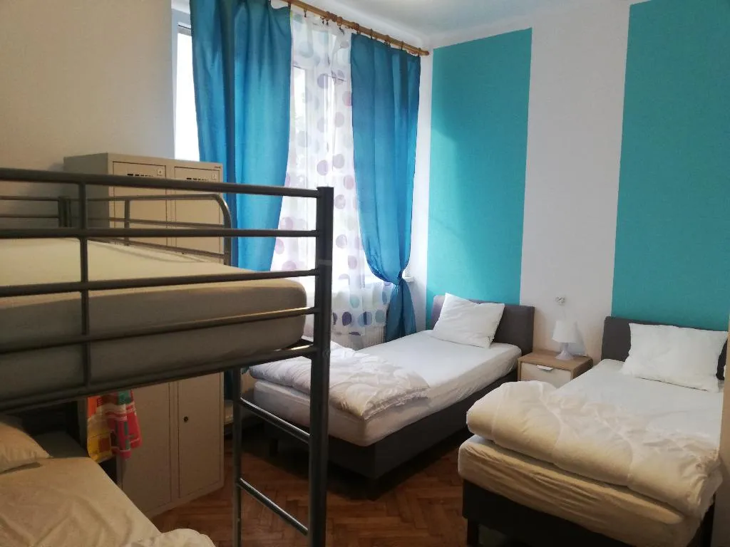 TRIPLE STANDARD Room, Lorf Hostel and Apartments, Krakow