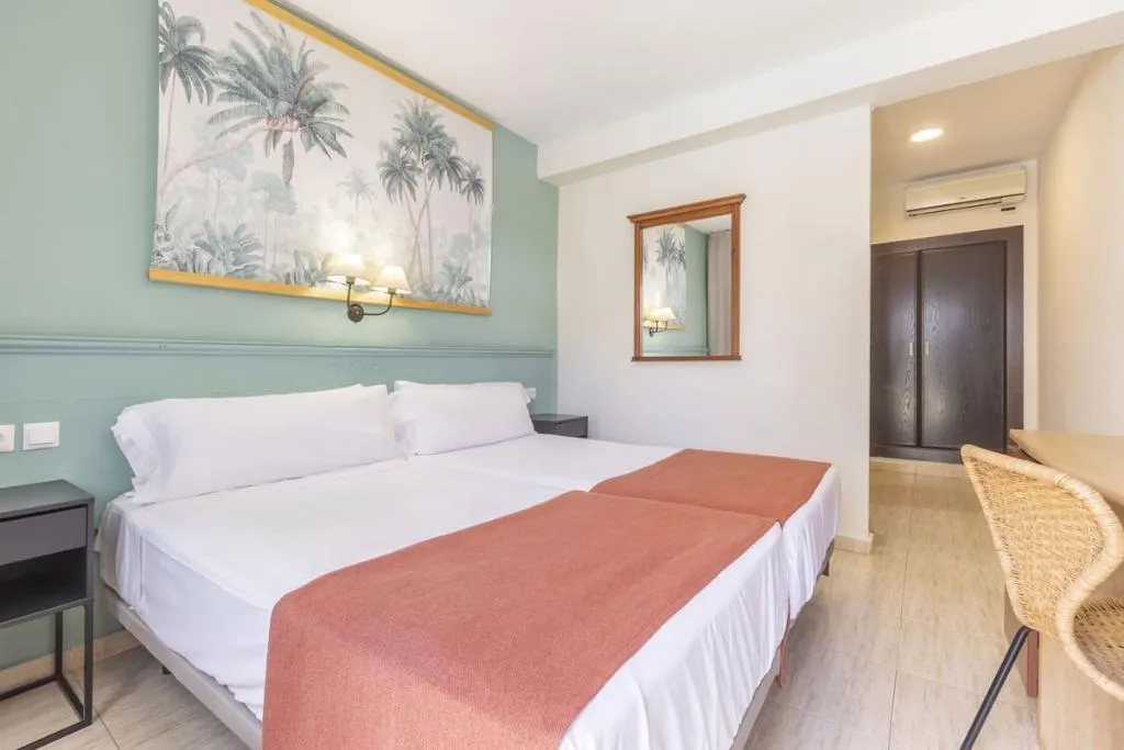 Double or Twin STANDARD Room, Moon Dreams Fuengirola, Costa Del Sol