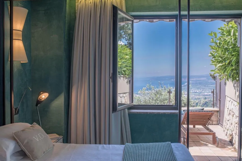 Room, Villa Ducale, Taormina