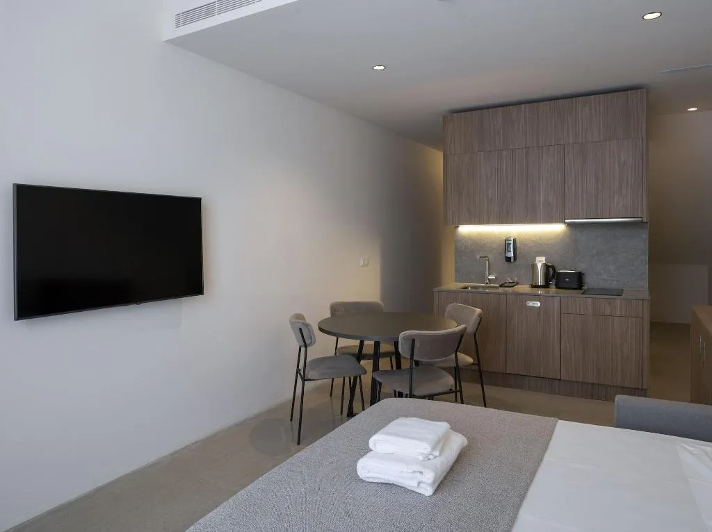 Room, Dau Studios, Valencia