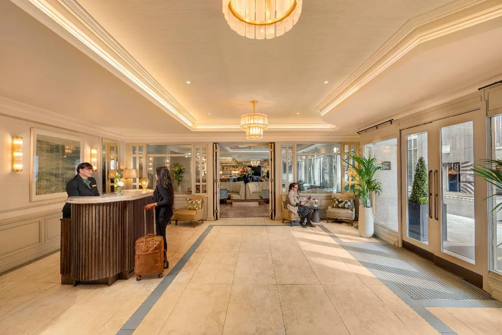 Lobby, Brooks, Dublin