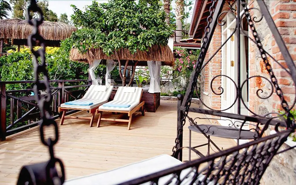 Room, Sabrina's Haus, Dalaman