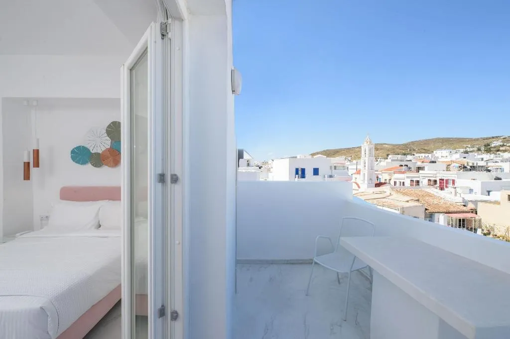 Room, Nama, Mykonos