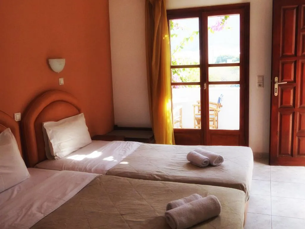 Double or Twin STANDARD Room, Aparthotel Black Sand, Santorini