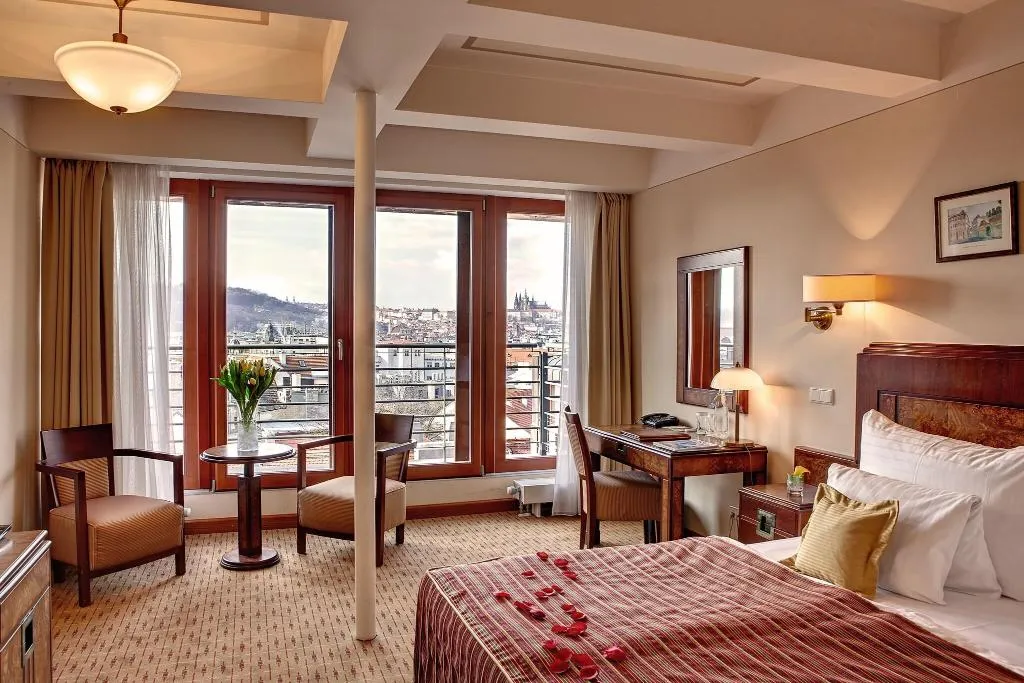 DOUBLE DELUXE Room, Majestic Plaza Hotel Prague, Prague