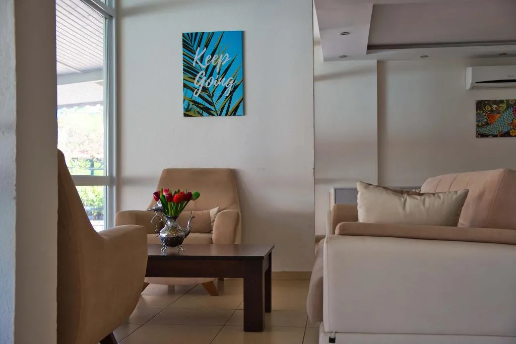 Lobby, Defne Lorina, Dalaman