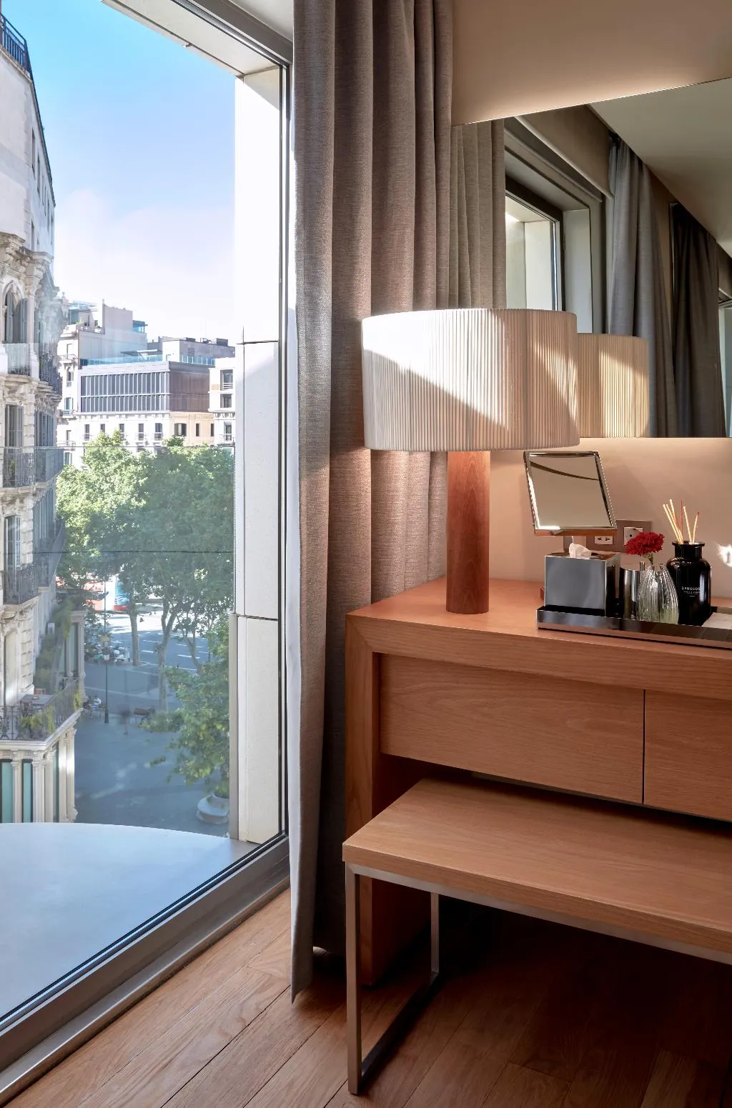 DOUBLE DELUXE Room, Sir Victor Hotel part of Sircle Collection, Barcelona