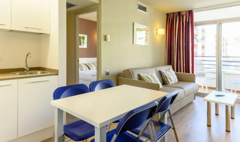 APARTMENT STANDARD Room, Medplaya Esmeraldas, Costa Brava