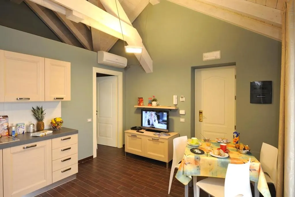 APARTMENT ONE BEDROOM Room, Residence Villa Maurice, Milan