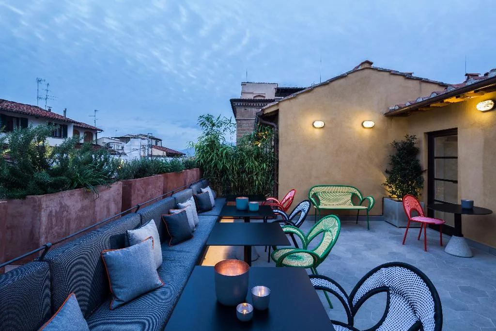 Terrace, Milu Firenze, Florence