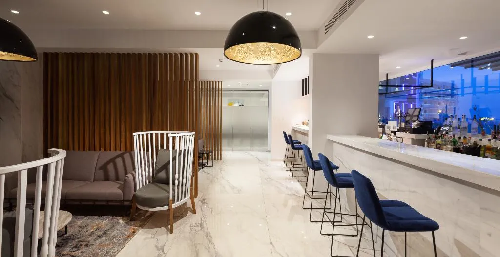 Bar, The Blue Ivy Hotel And Suites, Cyprus