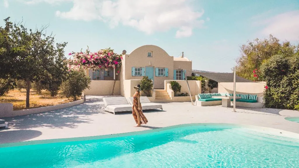VILLA WITH PRIVATE POOL Room, Sienna Eco Resort, Santorini