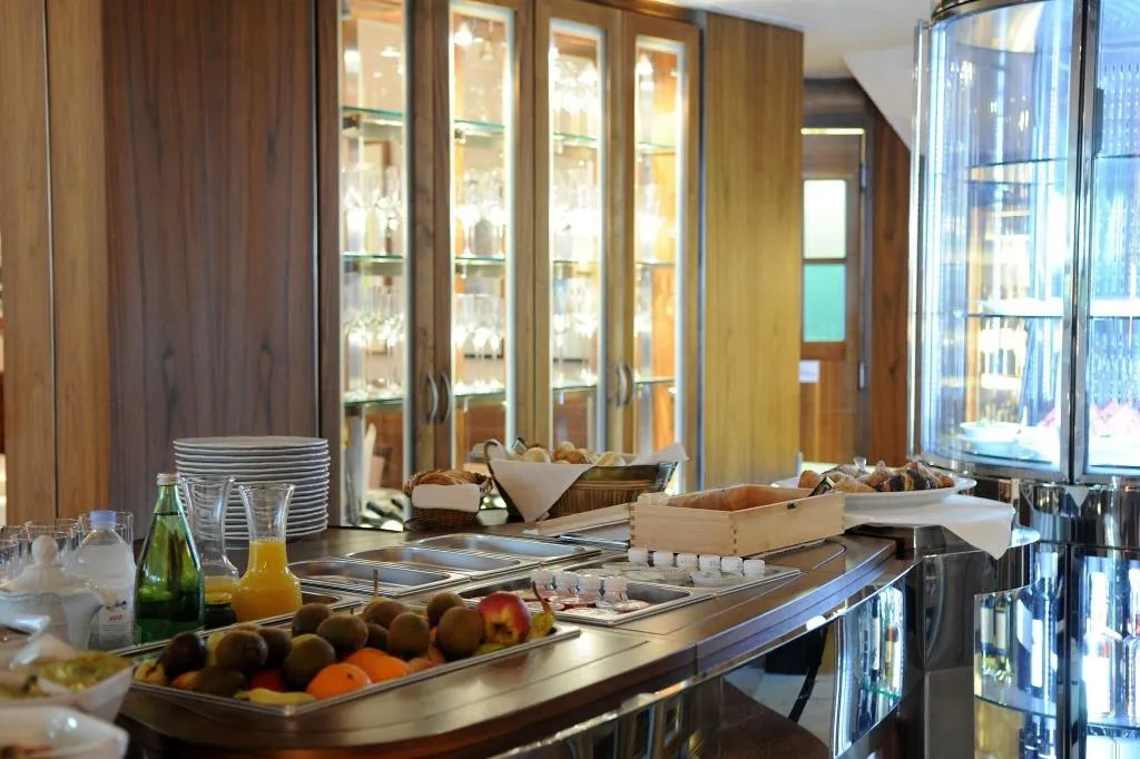 Restaurant, Hotel & Restaurant Milan, Istria