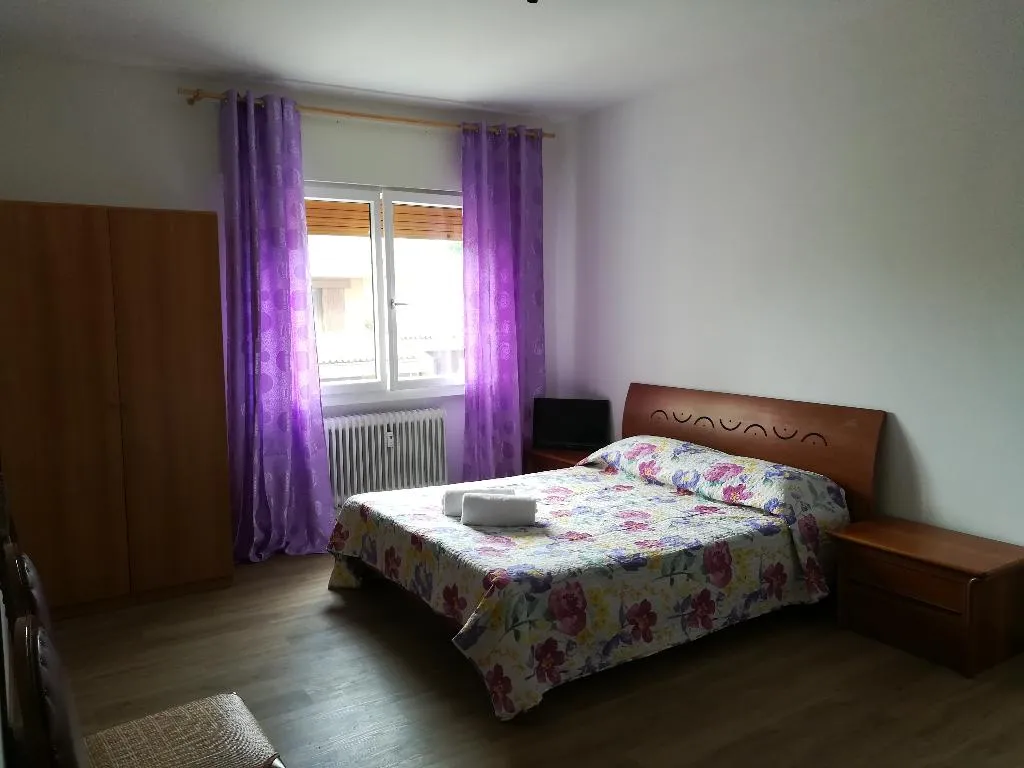 Double or Twin WITH SHARED BATHROOM Room, Venice Amazing House, Venice