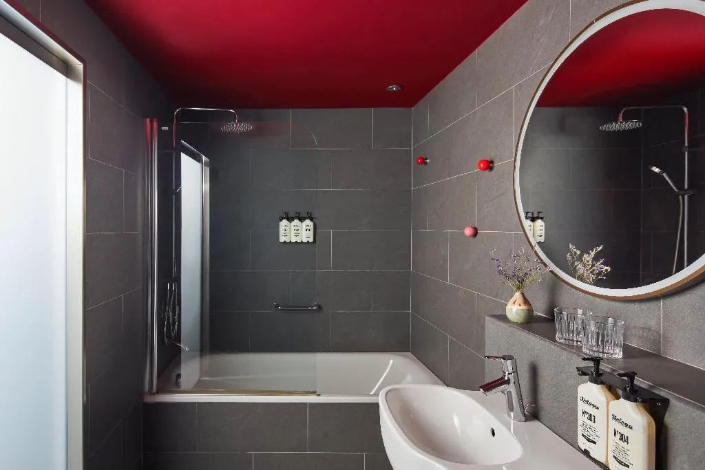 Room PREMIUM Room, Hotel Indigo Barcelona Plaza Espana, Barcelona