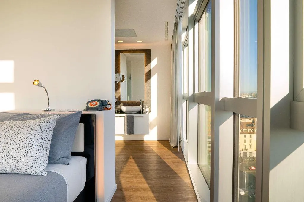 Room, Innside Milano Torre Galfa, Milan