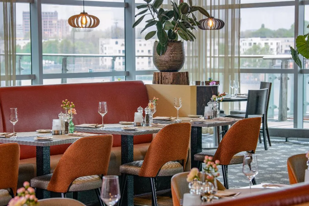 Restaurant, Movenpick Hotel Amsterdam City Centre, Amsterdam