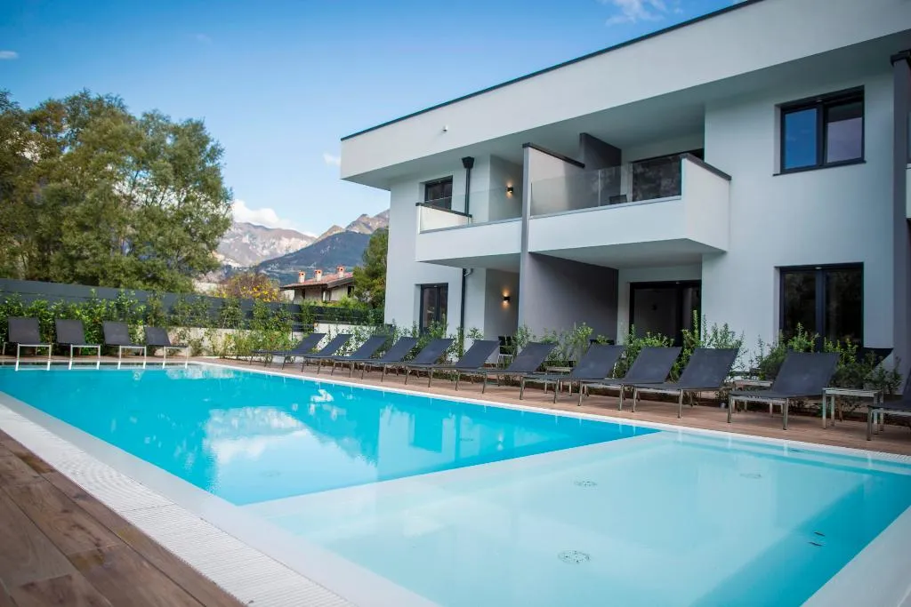 Pool, Riva Lake Lodge, Milan