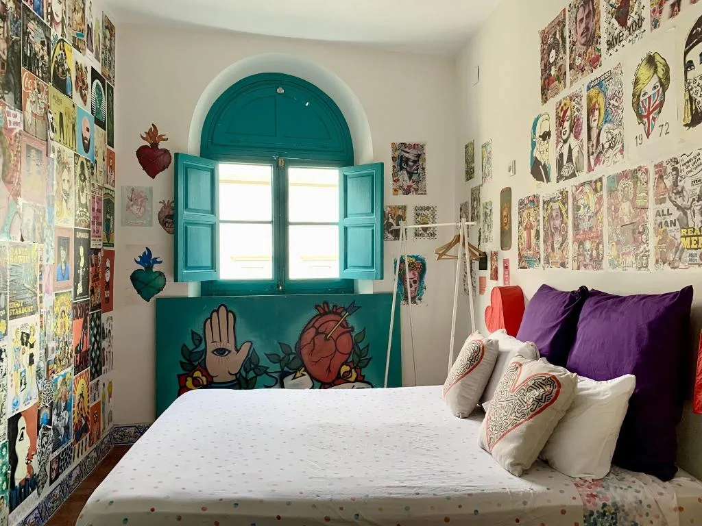 Room, Sevilla Kitsch Hostel Art, Seville