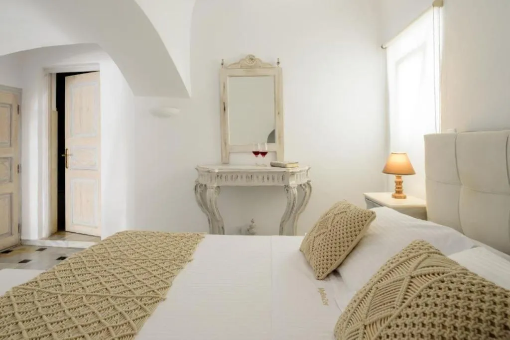 SUITE ONE BEDROOM ONE BATHROOM Room, Hotel Kallisto, Santorini