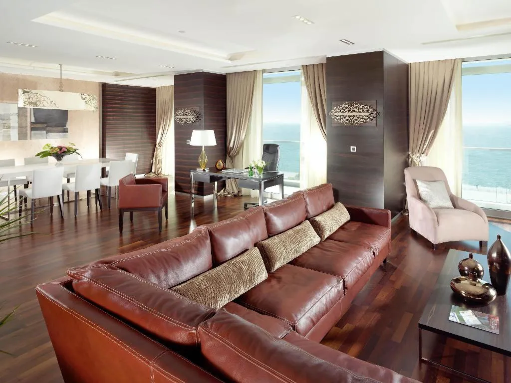 DOUBLE EXECUTIVE KING BED Room, Swissotel Buyuk Efes Izmir, Izmir