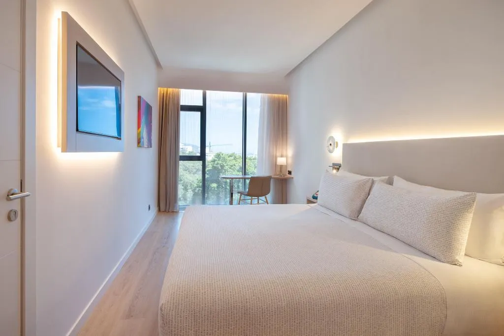 DOUBLE QUEEN SIZE BED Room, Innside By Meliá Tenerife Santa Cruz, Tenerife