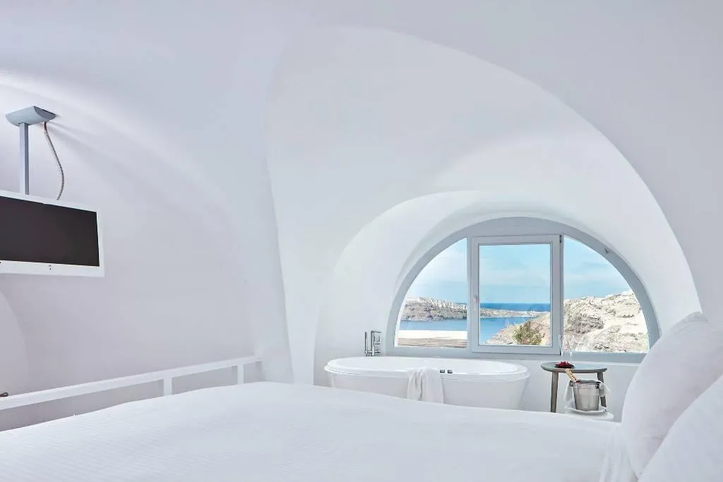 SUITE WITH PRIVATE POOL Room, Katikies Santorini -Pelagos House, Santorini