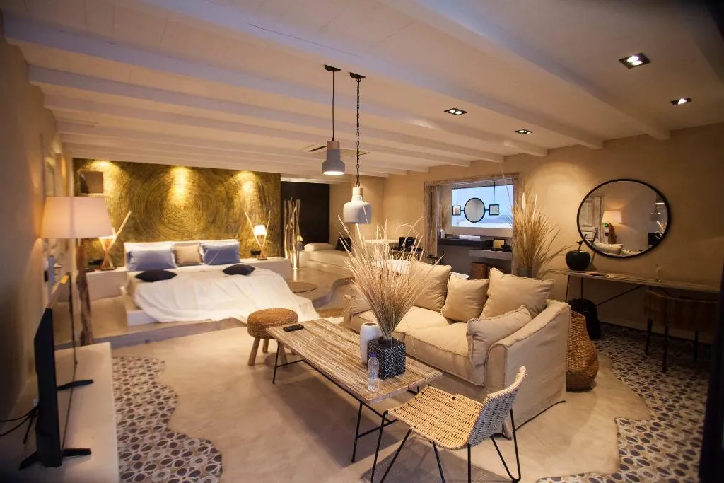 SUITE DELUXE SEA VIEW Room, Evilion, Thessaloniki