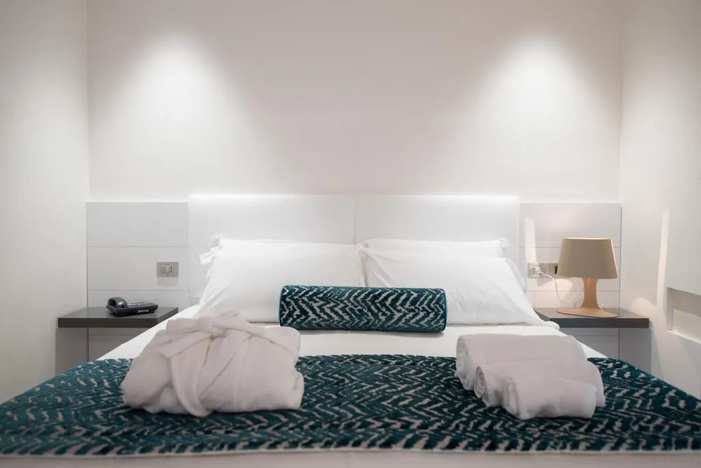 DOUBLE CLASSIC Room, Caportigia Boutique Hotel, Catania