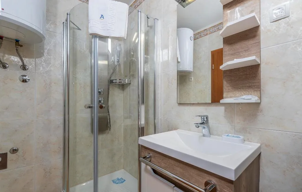 FAMILY ROOM SEA VIEW TWO BEDROOMS Room, Aparthotel Adeo, Istria
