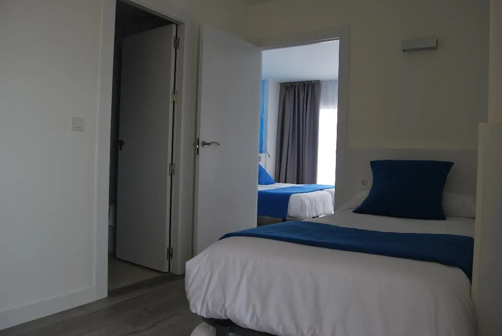QUADRUPLE STANDARD Room, Estudiotel Alicante, Costa Blanca