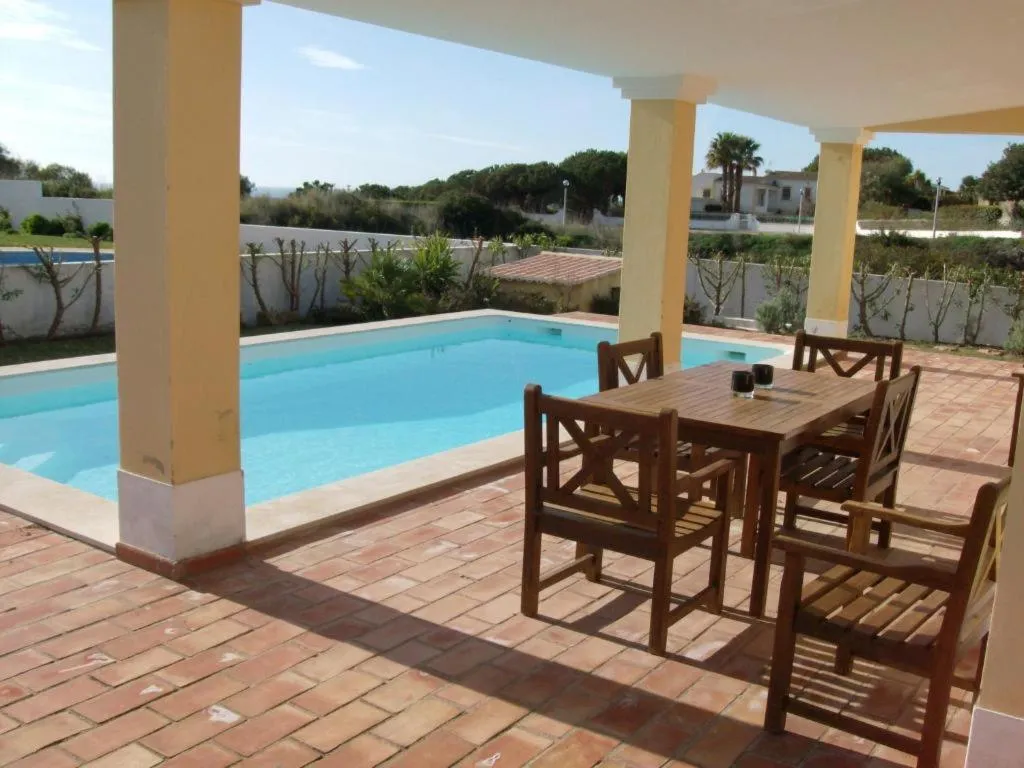 VILLA SEA VIEW WITH PRIVATE POOL Room, Porto Dona Maria, Algarve