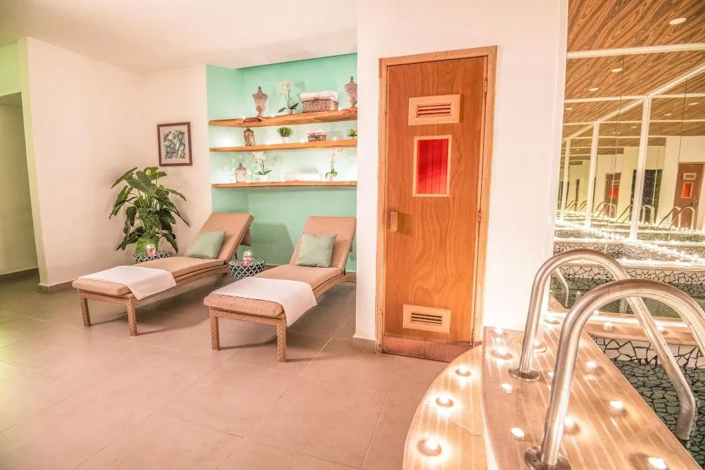 Sports and Entertainment, Wyndham Alltra Playa del Carmen Adults Only All In, Playa Del Carmen