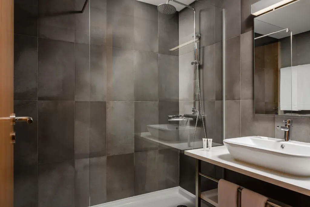 DOUBLE SINGLE USE STANDARD Room, Exe Wellington, Porto