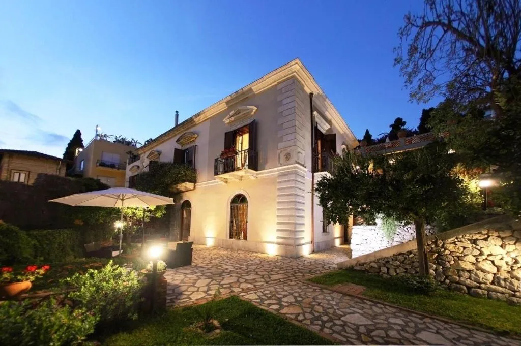 Terrace, Continental, Taormina