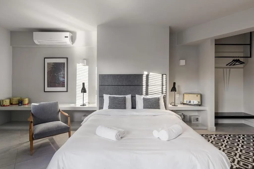 Room, Heart Of Athens, Athens