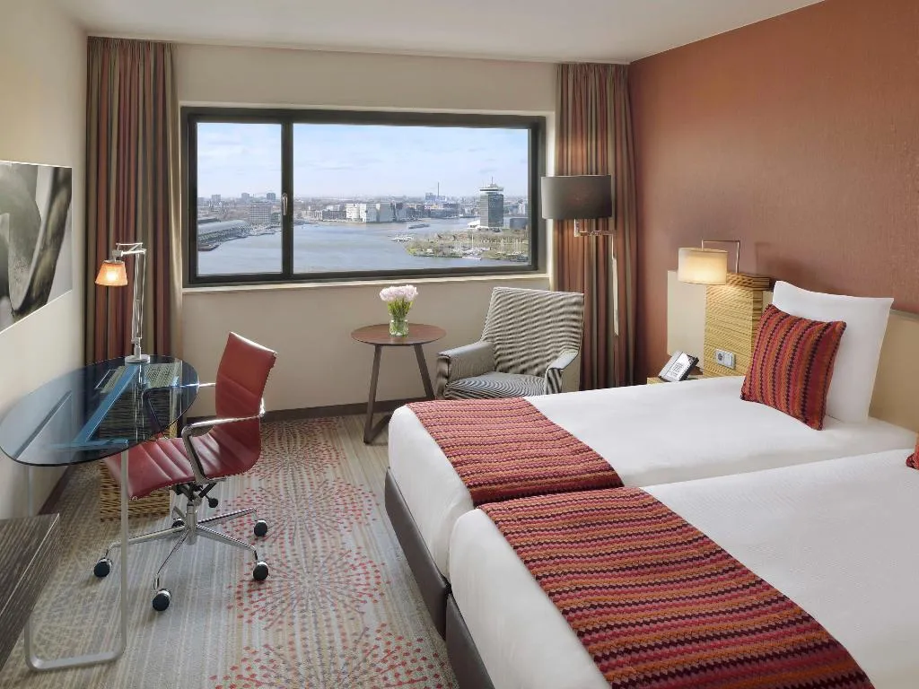 FAMILY ROOM CONNECTING ROOM Room, Movenpick Hotel Amsterdam City Centre, Amsterdam