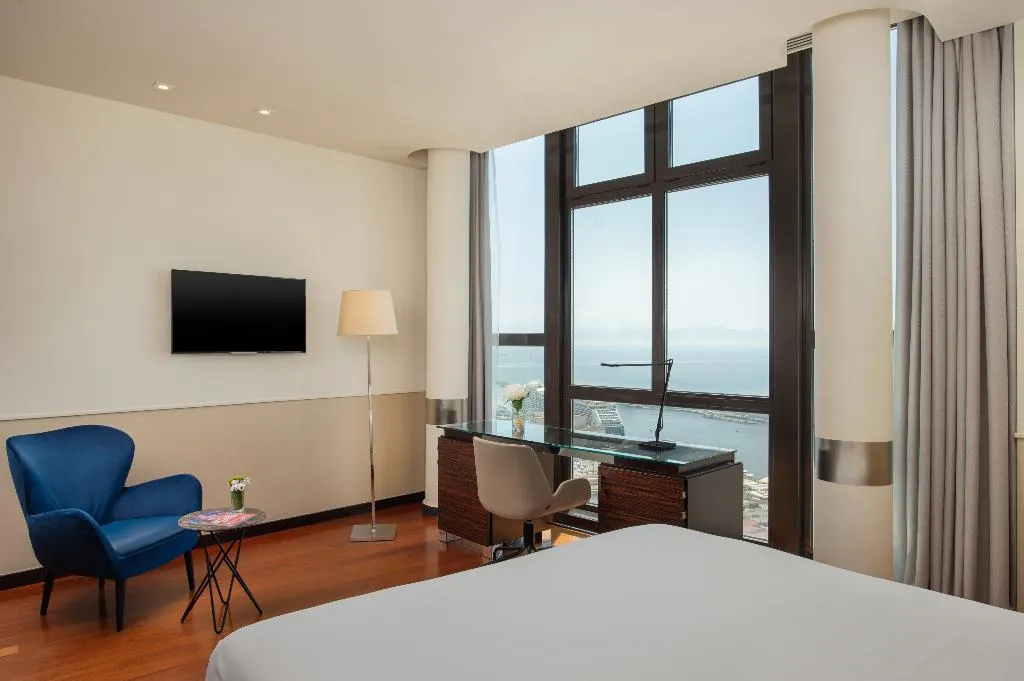 DOUBLE PREMIUM Room, NH Napoli Panorama, Naples