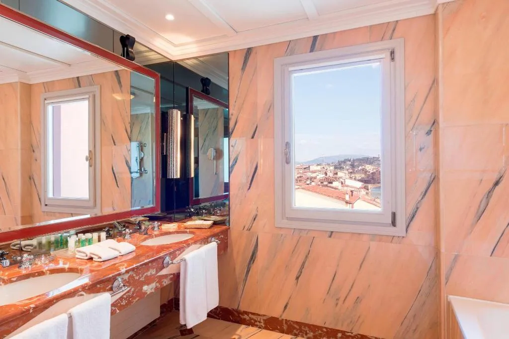 SUITE RIVER VIEW Room, The Westin Excelsior, Florence