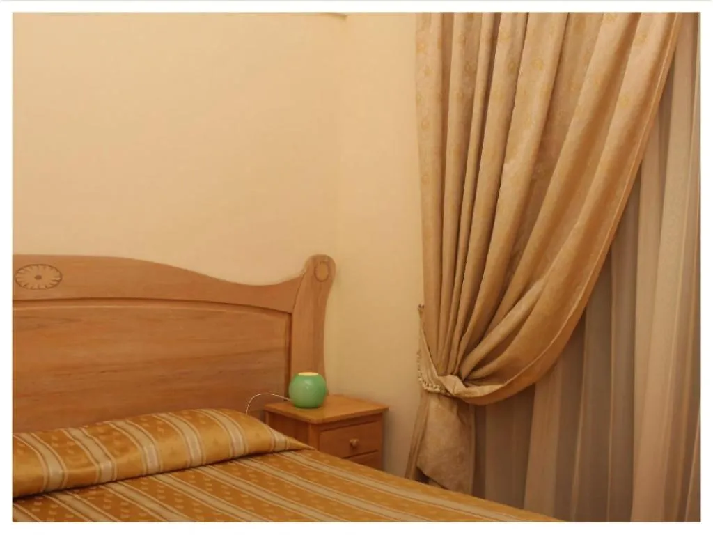 Room, Divina House B&B, Naples