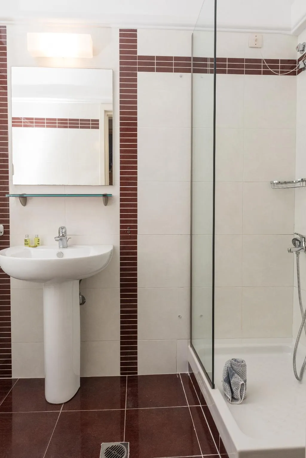 Double or Twin STANDARD Room, Regina Mare Hotel, Thessaloniki