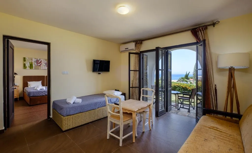 FAMILY ROOM TWO BEDROOMS Room, Latchi Family Resort, Cyprus
