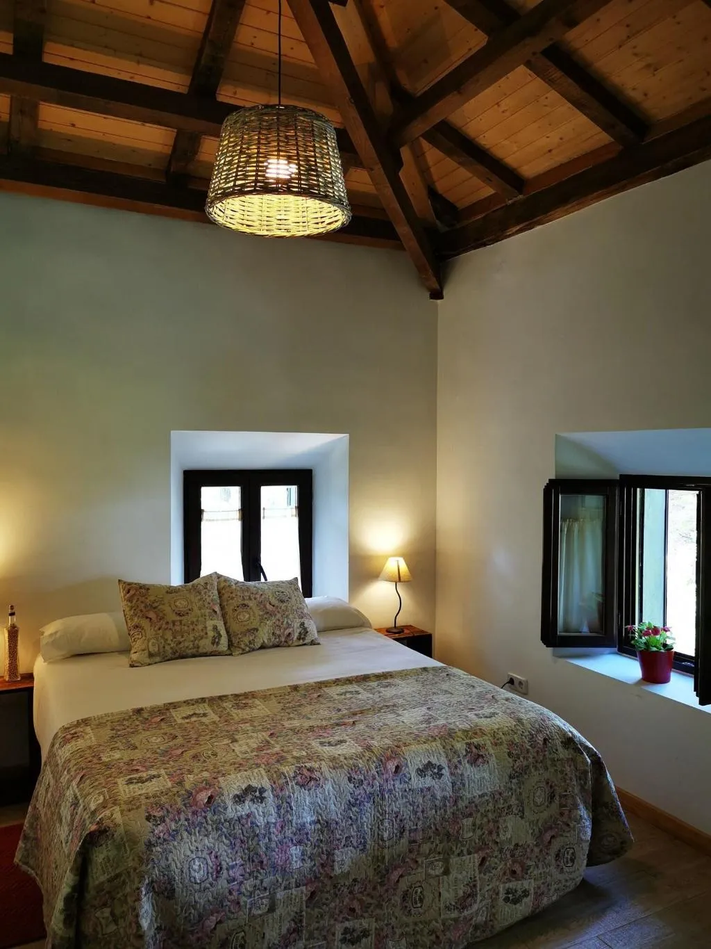Room, Huerto San Antonio, Madrid