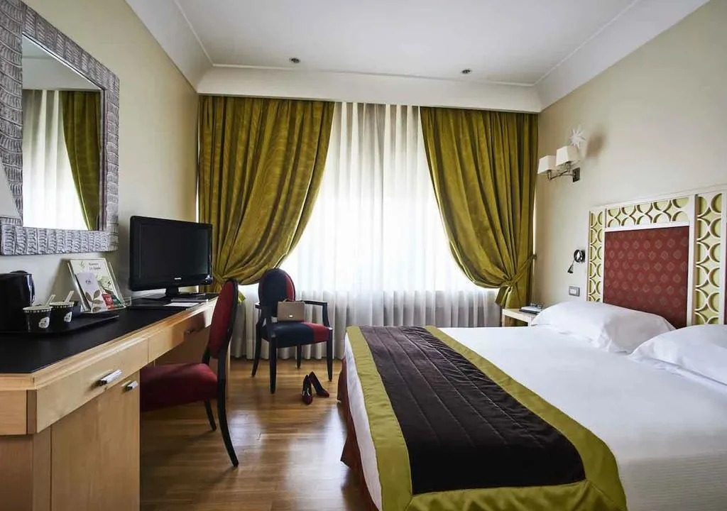 Double or Twin SUPERIOR Room, Grand Hotel Palatino, Rome