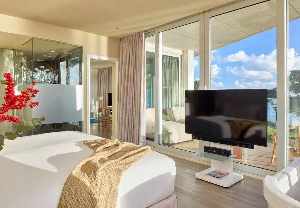 SUITE SEA VIEW Room, ME Ibiza, Ibiza