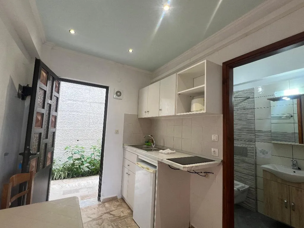 STUDIO SEA VIEW CAPACITY 2 Room, Andromaches Holiday apartments, Corfu