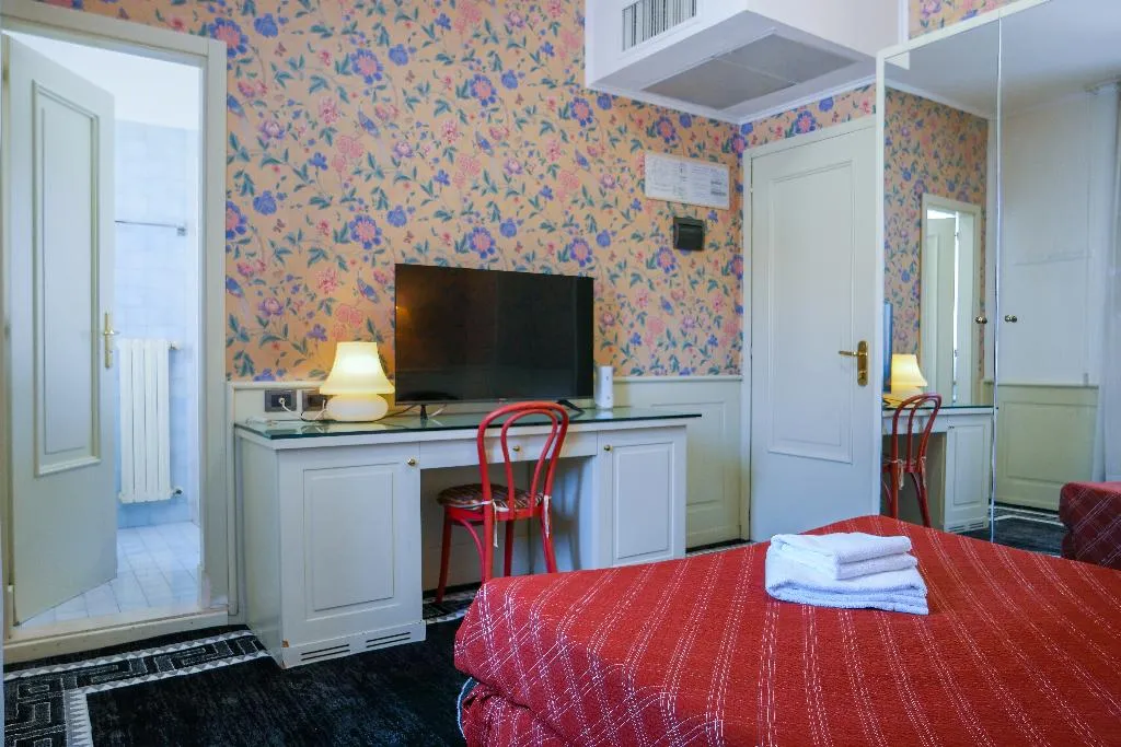 SINGLE COMFORT Room, Alla Giustizia, Venice