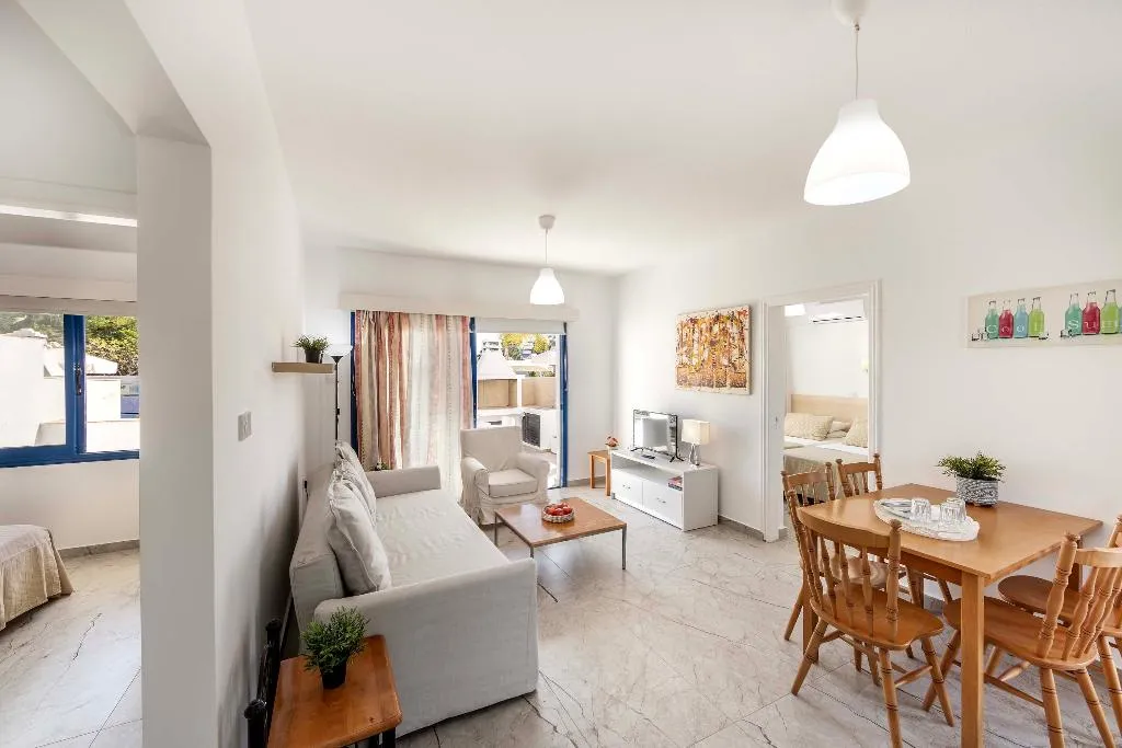 APARTMENT TWO BEDROOMS Room, Flouressia Gardens, Cyprus