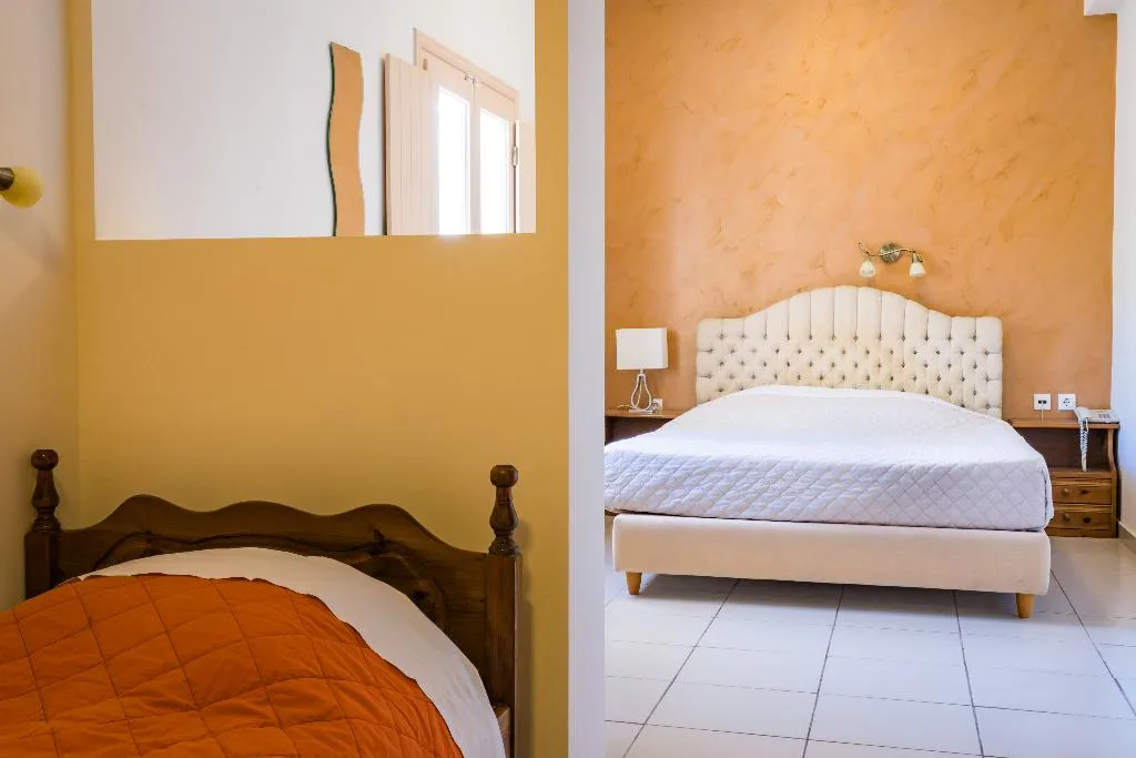TRIPLE STANDARD Room, Rena Hotel, Santorini